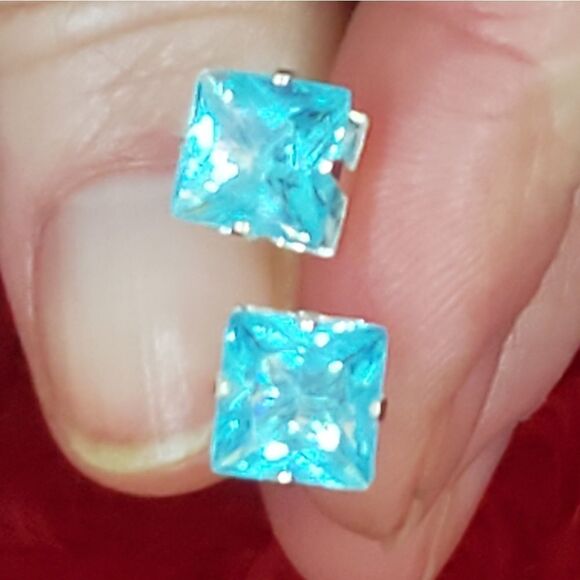 Stud Earrings 925  - Picture 9 of 16